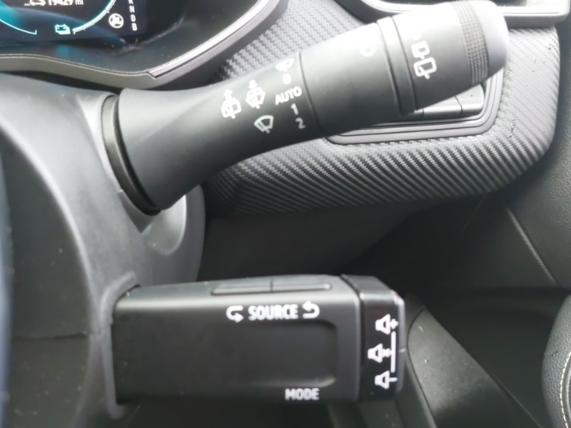 Used Renault Clio 2023 for sale - 78202881: Photo 17