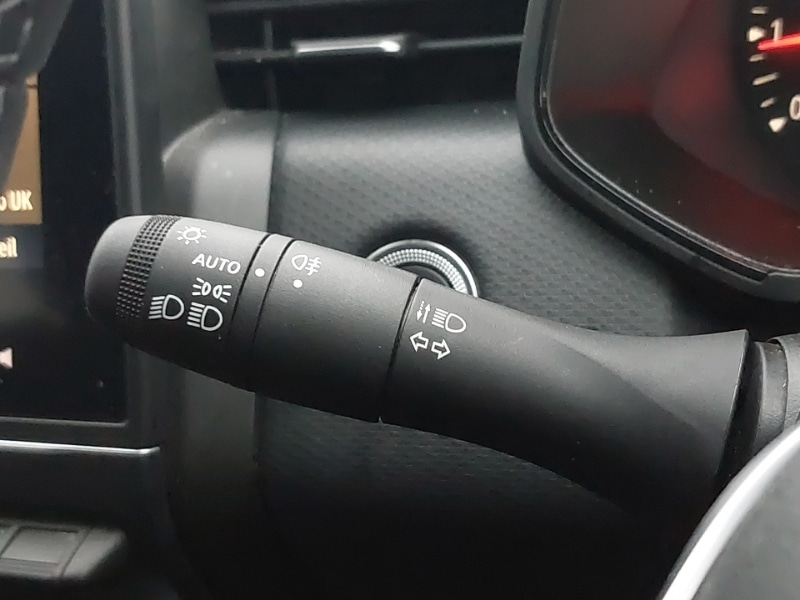 Used Renault Clio 2021 for sale - 76484244: Photo 15