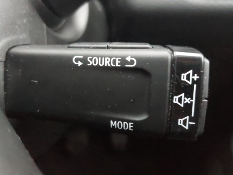 Used Renault Clio 2021 for sale - 76484244: Photo 17