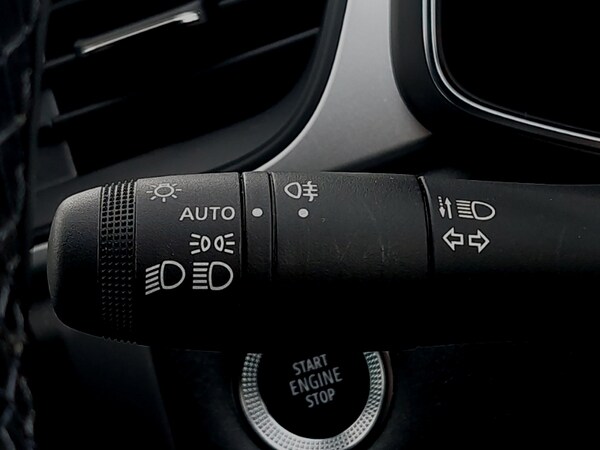 Used Renault Captur 2023 for sale - 75530518: Photo 16