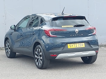 Used Renault Captur 2023 for sale - 75530518: Photo