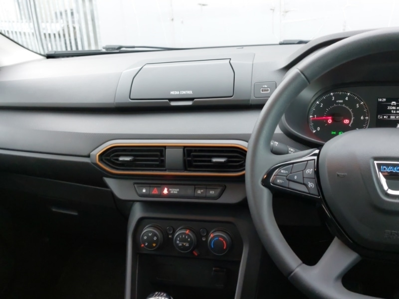 Used Dacia Sandero Stepway 2022 for sale - 77405525: Photo 10