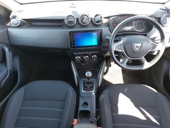 Used Dacia Duster 2022 for sale - 78498433: Photo