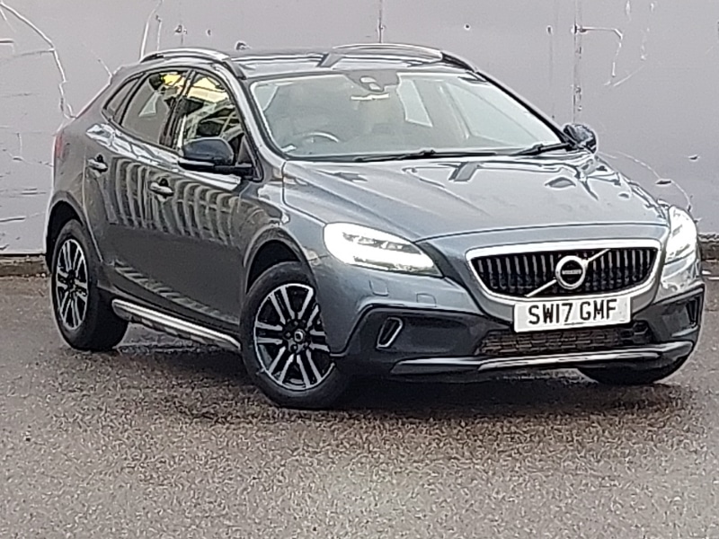 Used Volvo V40 2017 for sale - 76864506: Photo 1