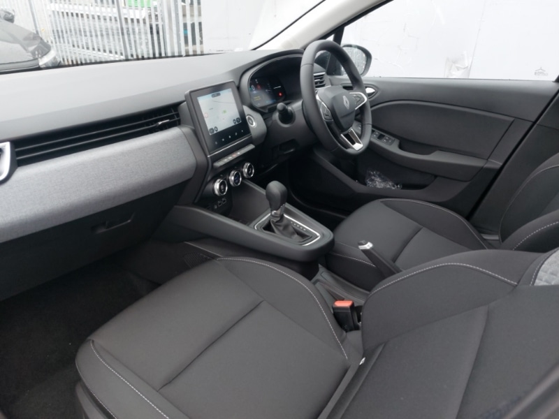 Used Renault Clio 2025 for sale - 76537185: Photo 5