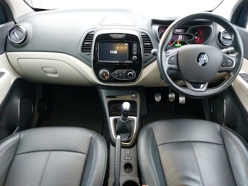 Used Renault Captur 2019 for sale - 76964077: Photo