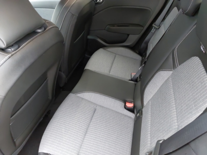 Used Renault Clio 2025 for sale - 77428610: Photo 6