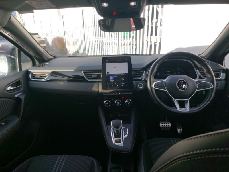 Used Renault Captur 2024 for sale - 76187860: Photo 2