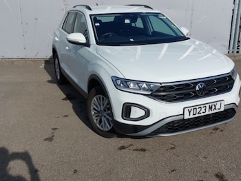 Used Volkswagen T-Roc 2023 for sale - 78441084: Photo