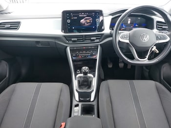 Used Volkswagen T-Roc 2023 for sale - 78441084: Photo