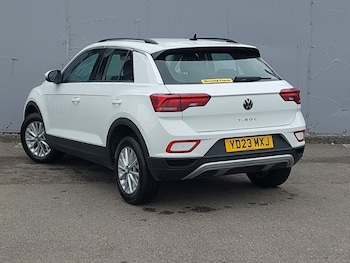 Used Volkswagen T-Roc 2023 for sale - 78441084: Photo
