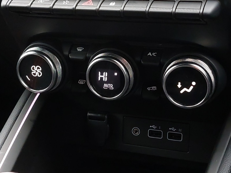 Used Renault Clio 2023 for sale - 76275624: Photo 15