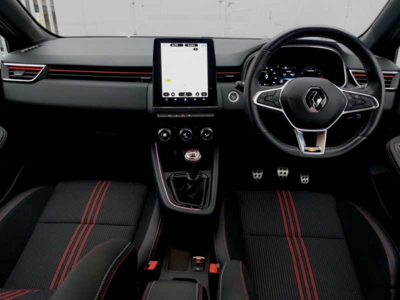 Used Renault Clio 2023 for sale - 76275624: Photo 2