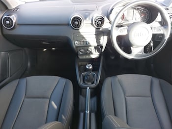 Used Audi A1 2017 for sale - 77689742: Photo