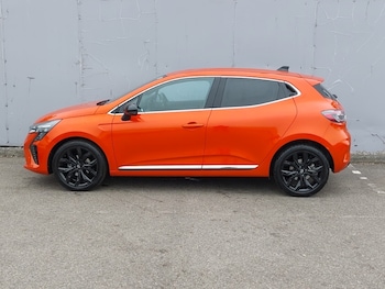 Used Renault Clio 2024 for sale - 78093920: Photo