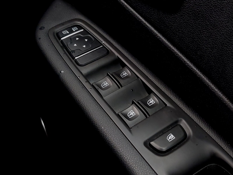 Used Renault Captur 2018 for sale - 76390448: Photo 18