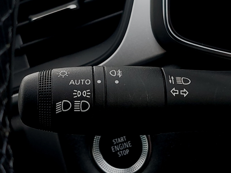 Used Renault Captur 2023 for sale - 76471579: Photo 16