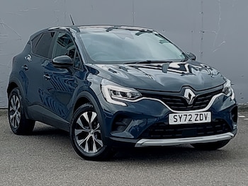 Used Renault Captur 2023 for sale - 76471579: Photo
