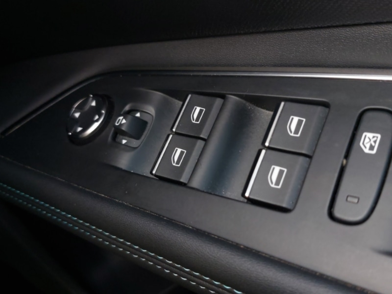 Used Peugeot 3008 2023 for sale - 77105525: Photo 13