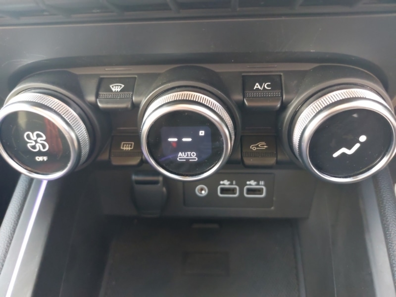 Used Renault Clio 2023 for sale - 76052645: Photo 15