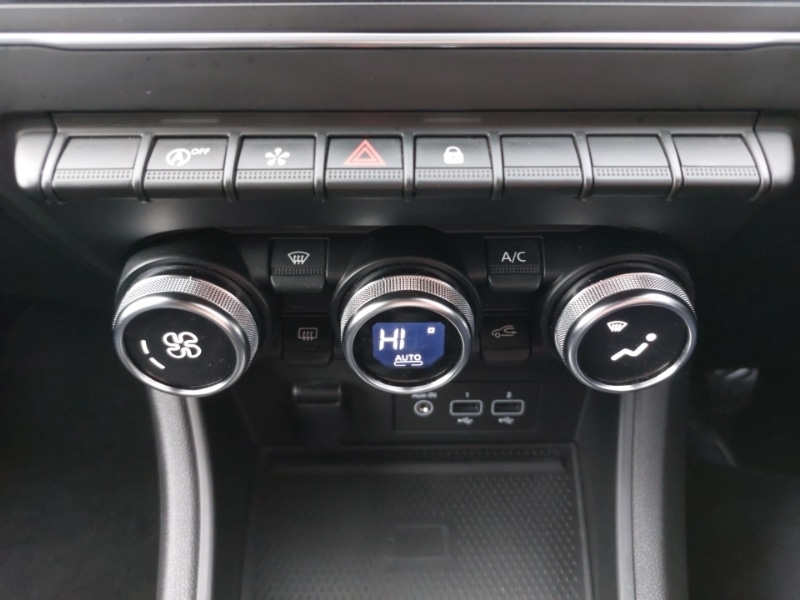 Used Renault Captur 2022 for sale - 76834390: Photo 11