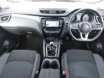 Used Nissan Qashqai 2018 for sale - 78546407: Photo