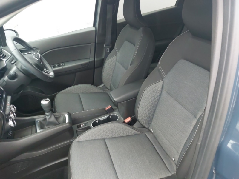 Used Renault Captur 2022 for sale - 76478705: Photo 5