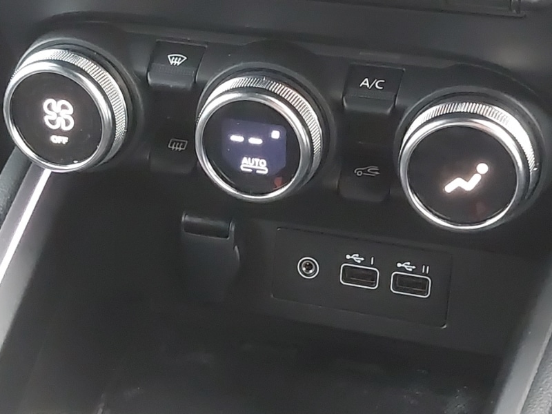 Used Renault Clio 2025 for sale - 77299619: Photo 11