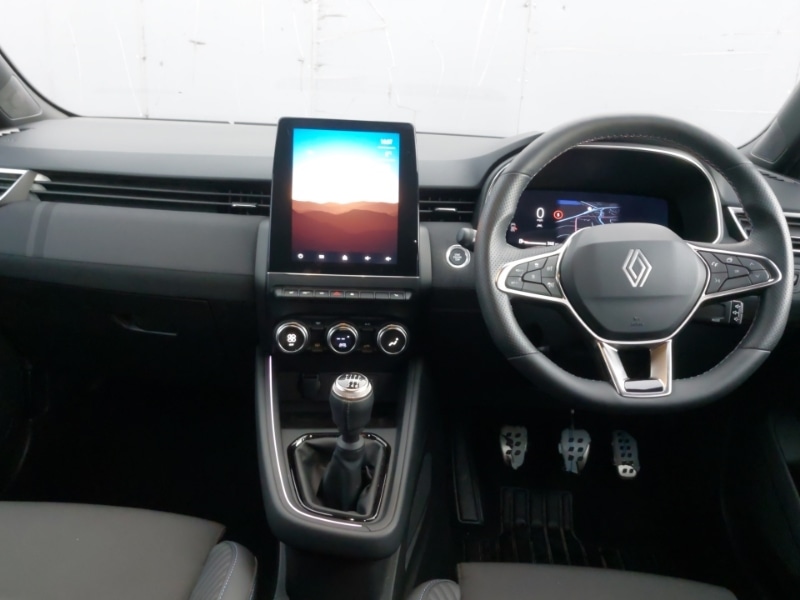 Used Renault Clio 2025 for sale - 77299619: Photo 2