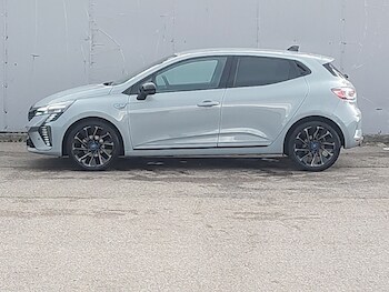 Used Renault Clio 2025 for sale - 77299619: Photo