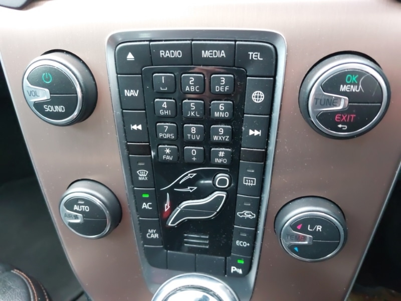 Used Volvo V40 2018 for sale - 78093917: Photo 15