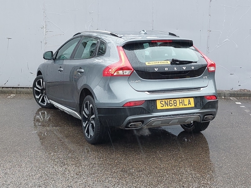 Used Volvo V40 2018 for sale - 78093917: Photo 3