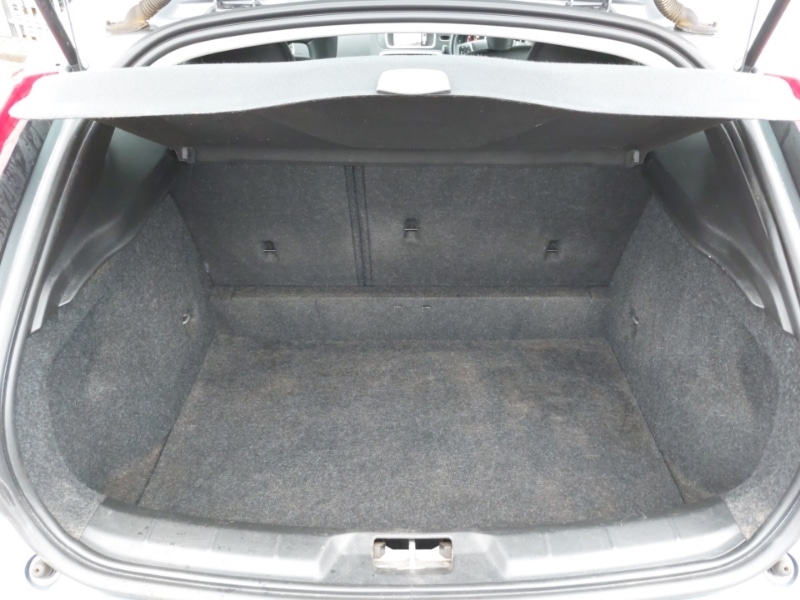 Used Volvo V40 2018 for sale - 78093917: Photo 8