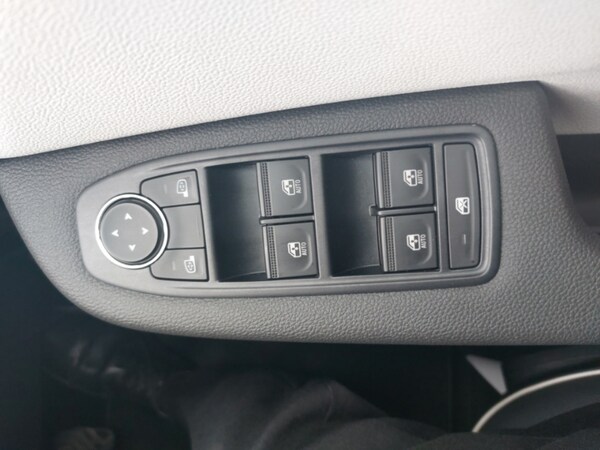 Used Renault Clio 2022 for sale - 76195762: Photo 17