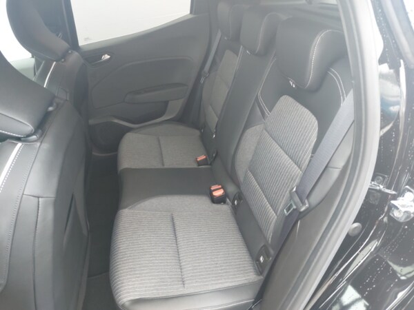 Used Renault Clio 2022 for sale - 76195762: Photo 6