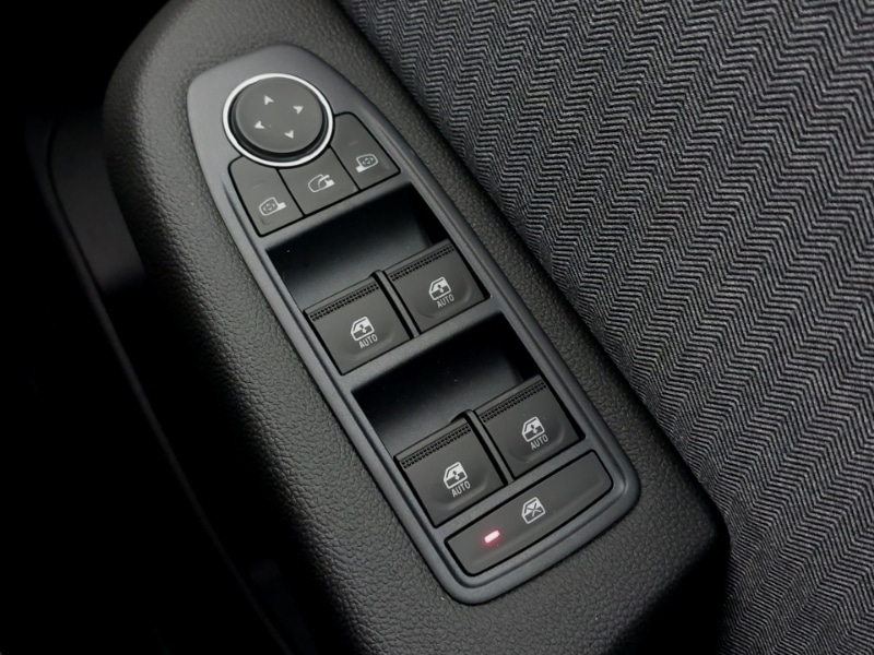 Used Renault Clio 2025 for sale - 76393101: Photo 18