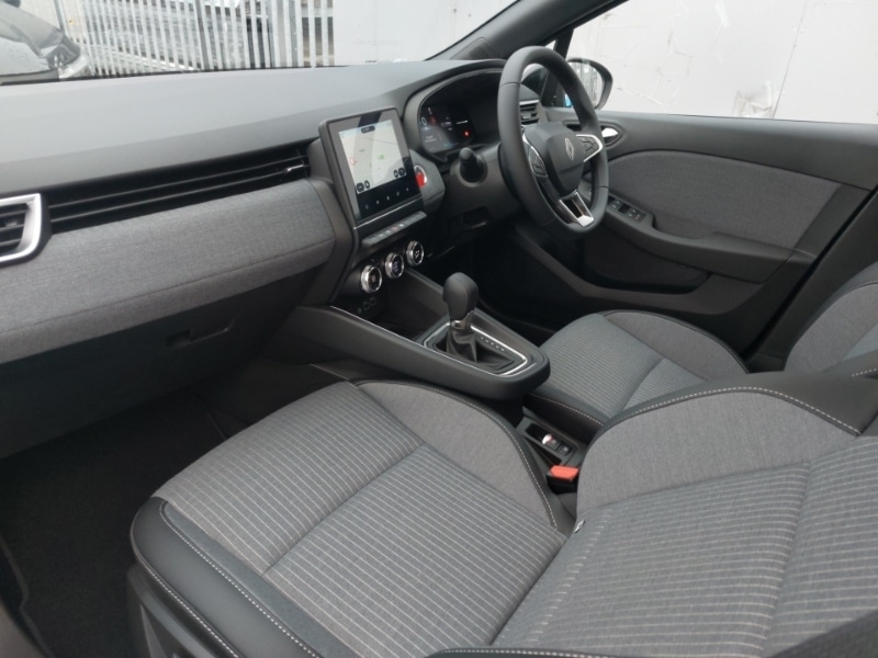 Used Renault Clio 2025 for sale - 76393101: Photo 5