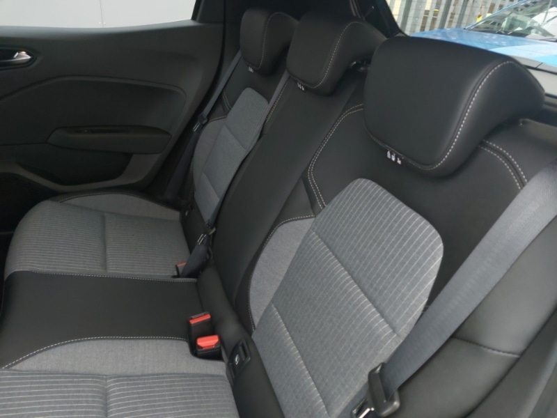 Used Renault Clio 2025 for sale - 76393101: Photo 6