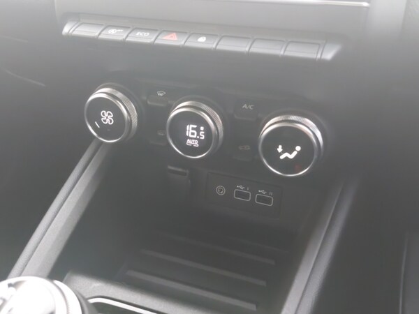 Used Renault Clio 2023 for sale - 76135329: Photo 12