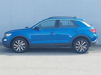 Used Volkswagen T-Roc 2018 for sale - 75608745: Photo