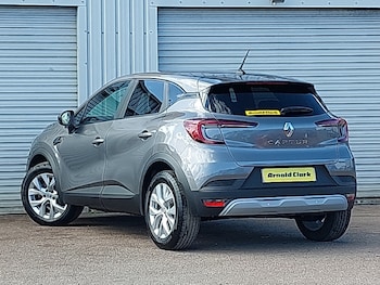 Used Renault Captur 2021 for sale - 76238340: Photo 3
