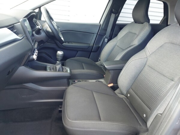 Used Renault Captur 2021 for sale - 76238340: Photo 5