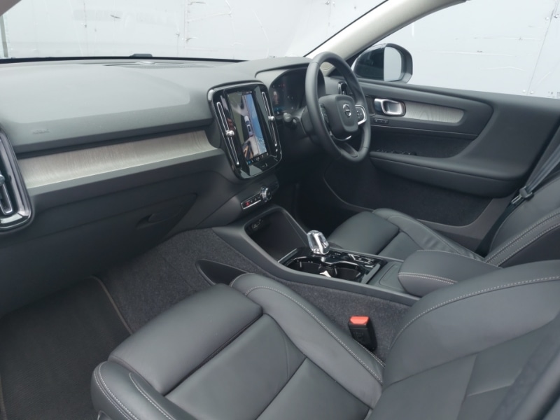 Used Volvo XC40 2024 for sale - 76763760: Photo 5