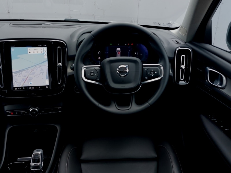 Used Volvo XC40 2024 for sale - 76763760: Photo 7