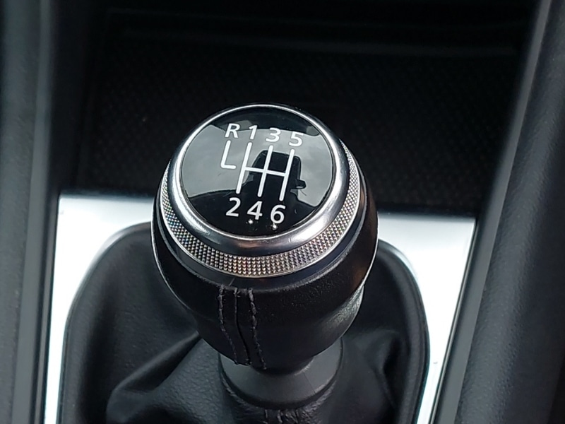 Used Renault Captur 2021 for sale - 76726220: Photo 17