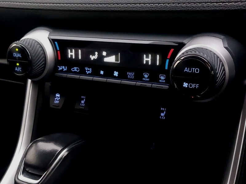 Used Toyota RAV4 2021 for sale - 76556169: Photo 15