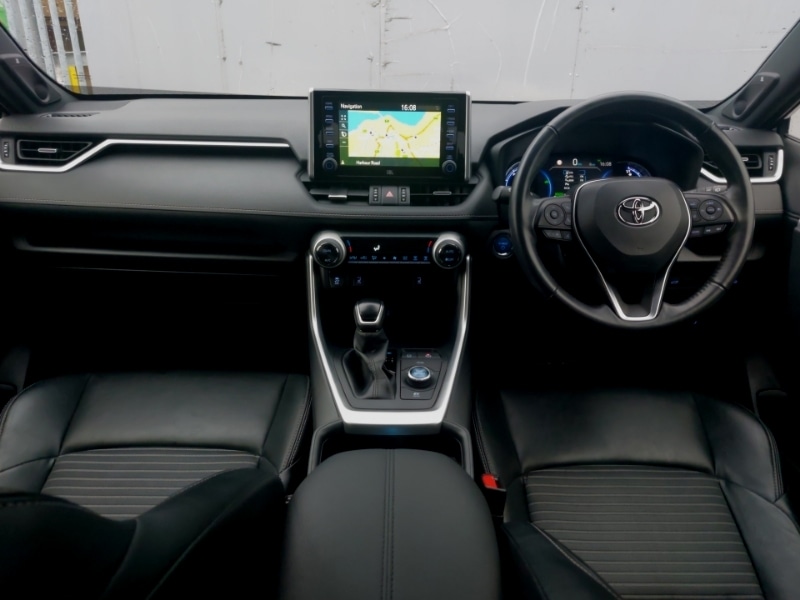 Used Toyota RAV4 2021 for sale - 76556169: Photo 2