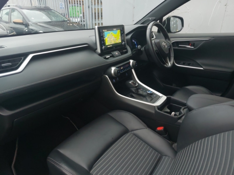 Used Toyota RAV4 2021 for sale - 76556169: Photo 5