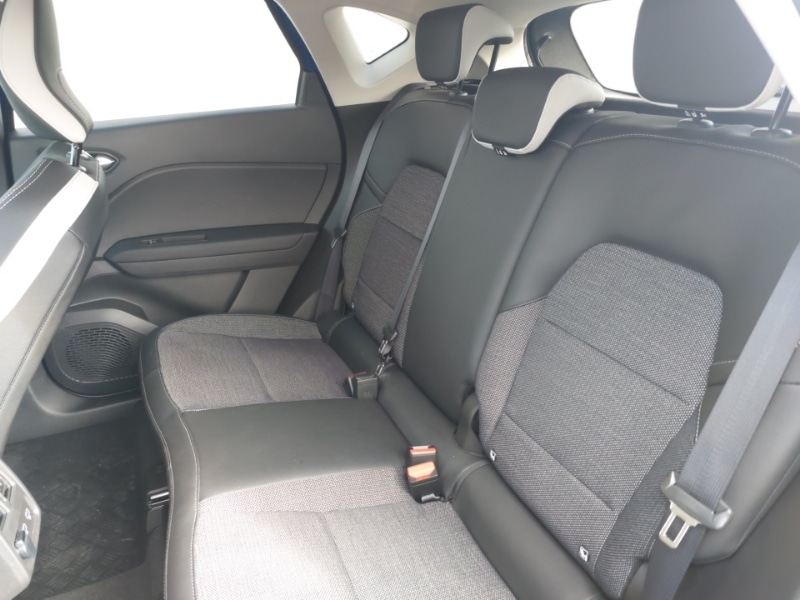 Used Renault Captur 2024 for sale - 78023732: Photo 6