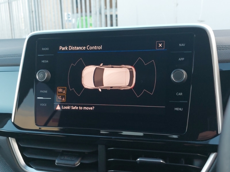 Used Volkswagen T-Roc 2023 for sale - 76375294: Photo 11